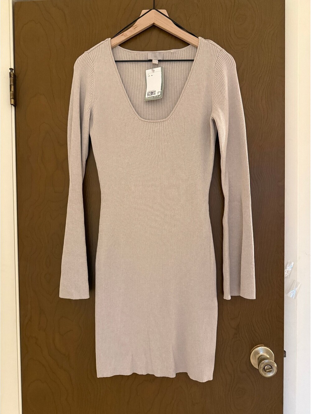 NWT H&M Ribbed Sweater Dress M Bell Sleeve V Neck Bodycon Earthy Boho Minimalist
